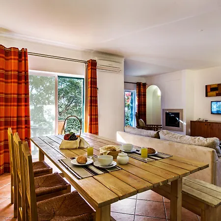 Rezort Vale D'el Rei & 4*